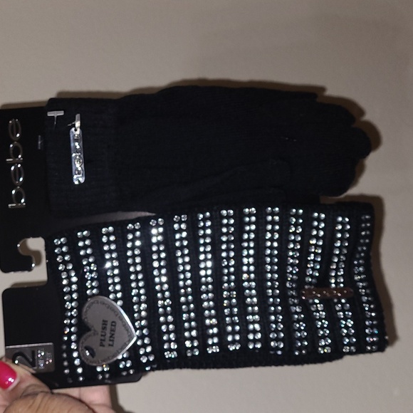 Bebe Womens Black and Silver Embellished Head Wrap + Gloves Set - Picture 5 of 8